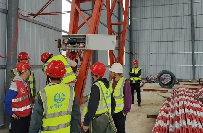 节前排隐患，拧紧“安全阀”