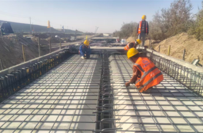 【高质量发展看新疆】提前7天！墨玉县核心灌溉渠道完工 为万亩农田冬灌保驾护航